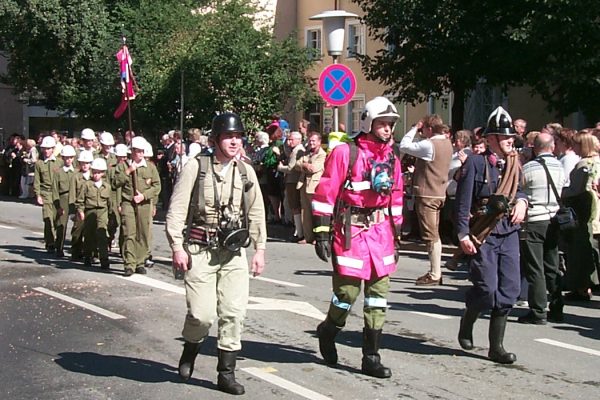 3 Generationen von Atemschutzgerten